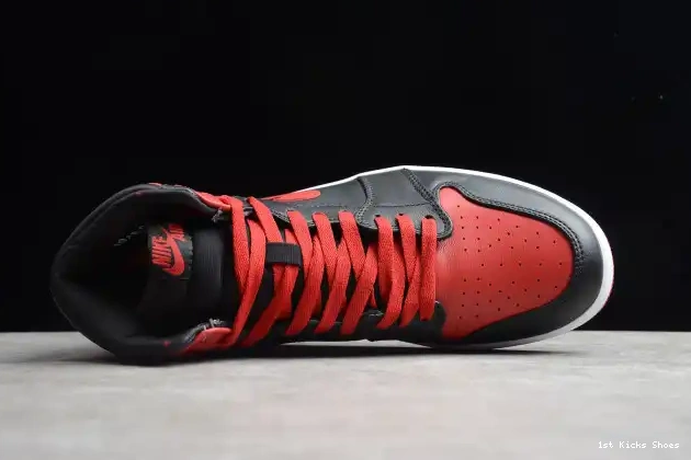 1st Kicks 1 Jordan Banned 432001-001 Air Retro 0514